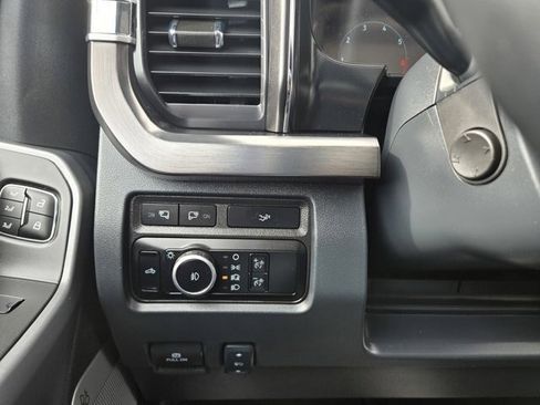 Certified 2024 Ford F250 Lariat w/ Black Appearance Package image 24