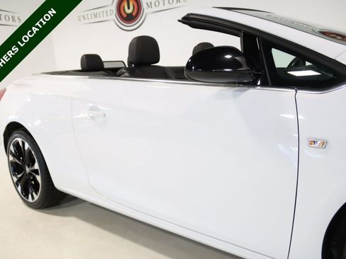 Used 2018 Buick Cascada Sport Touring w/ Dark Effects Package FWD image 9