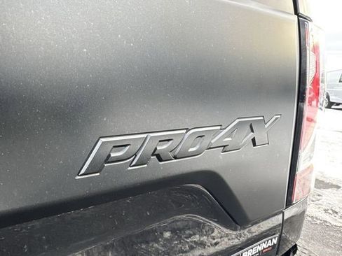 Used 2021 Nissan Titan PRO-4X w/ Pro-4x Convenience Package image 33