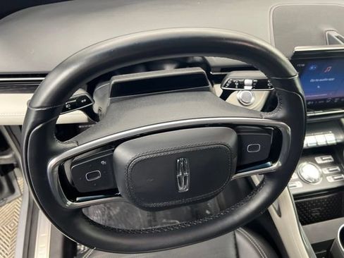 Certified 2024 Lincoln Nautilus Reserve AWD/4WD image 22
