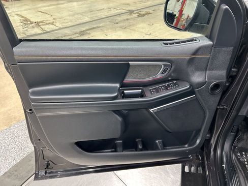 Used 2025 Ford Expedition Tremor image 12