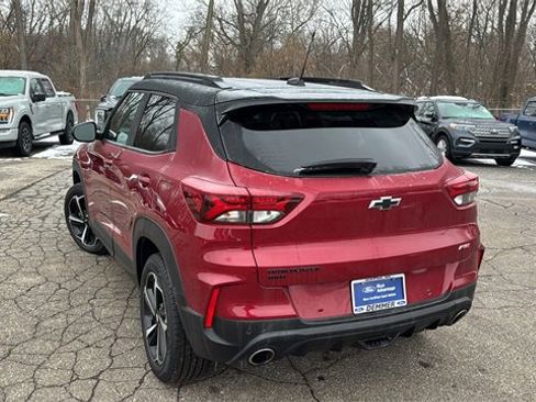 Used 2021 Chevrolet TrailBlazer RS w/ Technology Package image 5