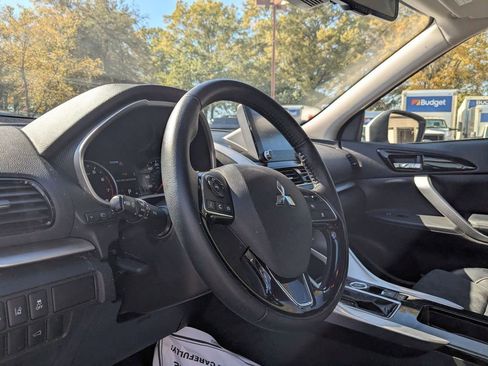 Used 2025 Mitsubishi Eclipse Cross SE image 14