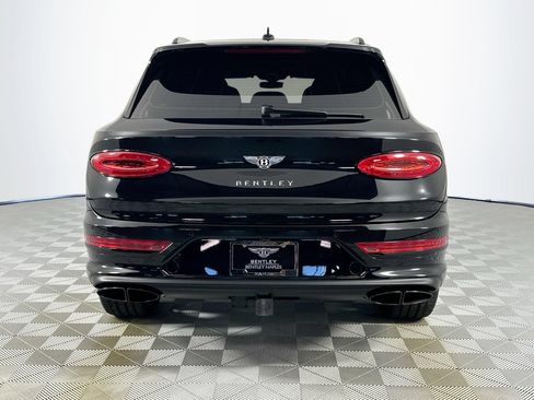 Certified 2024 Bentley Bentayga Extended Wheelbase AWD/4WD image 10