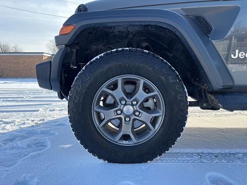 Used 2020 Jeep Wrangler Unlimited Sport image 32