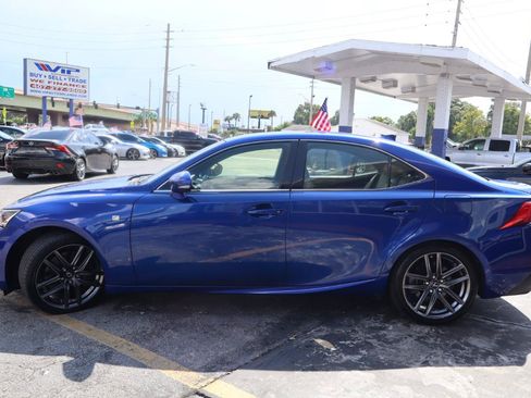 Used 2018 Lexus IS 300 RWD image 8