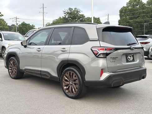 Used 2025 Subaru Forester Sport w/ Popular Package #2 AWD/4WD image 9