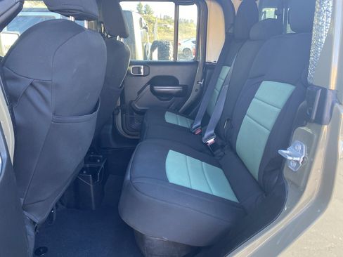 Used 2020 Jeep Gladiator Mojave image 18