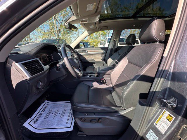 Used 2022 Volkswagen Atlas SEL AWD/4WD image 24