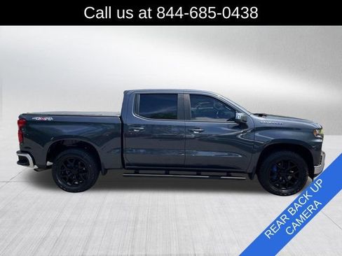 Used 2022 Chevrolet Silverado 1500 LT AWD/4WD image 4