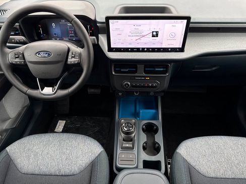 New 2026 Ford Maverick XLT w/ XLT Luxury Package FWD image 15