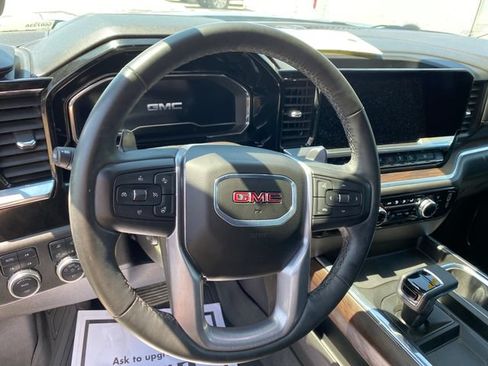 Used 2024 GMC Sierra 1500 SLT AWD/4WD image 11