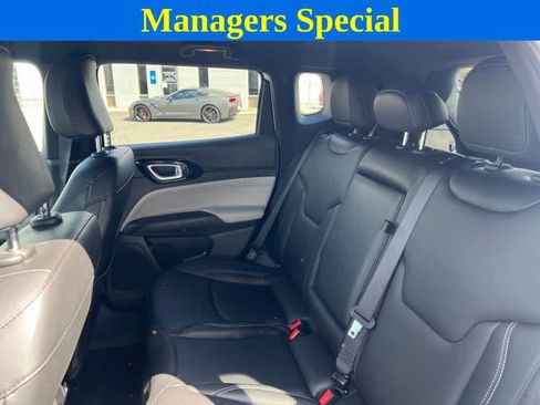 Used 2025 Jeep Compass Limited AWD/4WD image 20