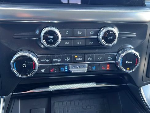 Used 2022 Ford F150 Lariat w/ Equipment Group 502A High AWD/4WD image 22