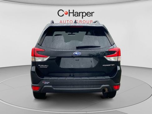 Used 2021 Subaru Forester Premium AWD/4WD image 4