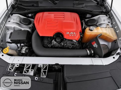 Used 2019 Dodge Challenger SXT RWD image 14