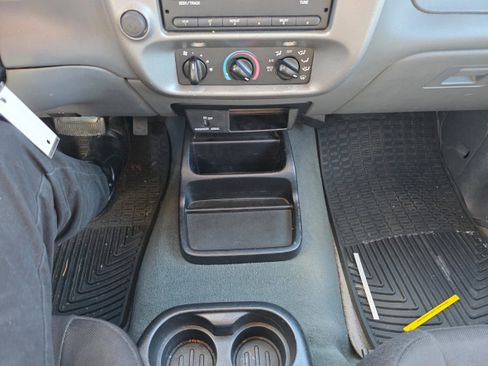 Used 2004 Ford Ranger 2WD SuperCab image 12