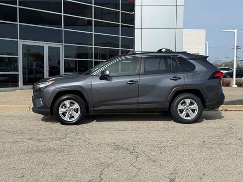 Used 2019 Toyota RAV4 XLE w/ Convenience Package AWD/4WD image 6