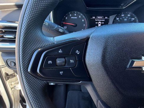 Used 2023 Chevrolet TrailBlazer LT FWD image 23