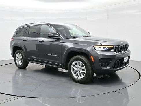 New 2025 Jeep Grand Cherokee Laredo X image 4