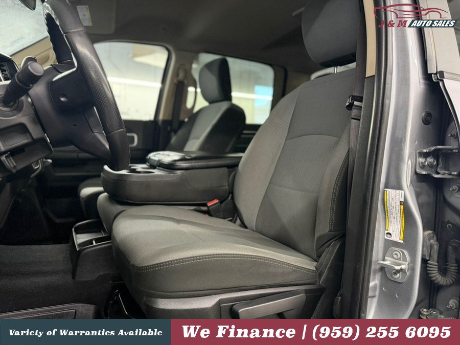 Used 2019 RAM 2500 Big Horn w/ Cold Weather Group AWD/4WD image 19
