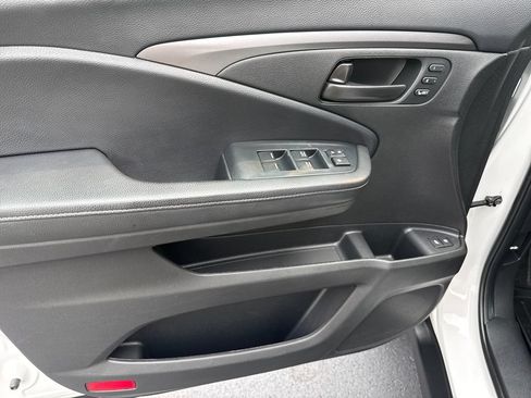 Certified 2023 Honda Passport EX-L image 9
