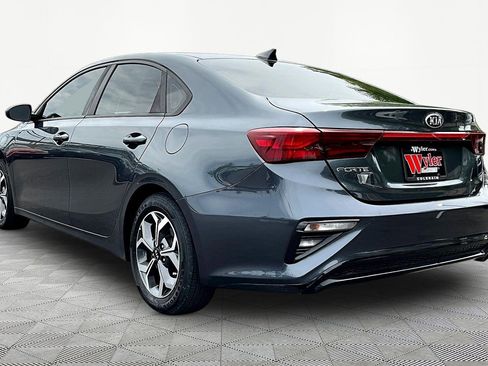 Used 2020 Kia Forte LXS FWD image 4