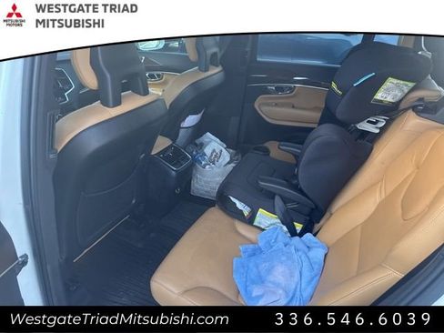 Used 2016 Volvo XC90 T6 Momentum w/ Momentum Plus Package image 10