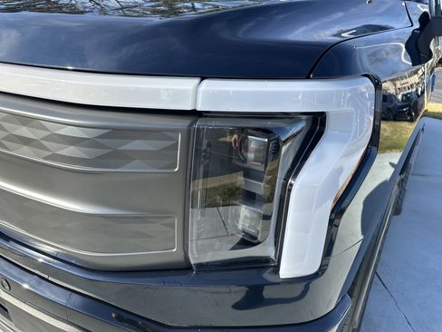 Used 2024 Ford F150 Lightning Lariat image 6