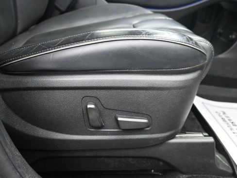 Used 2020 Hyundai Palisade Limited image 9