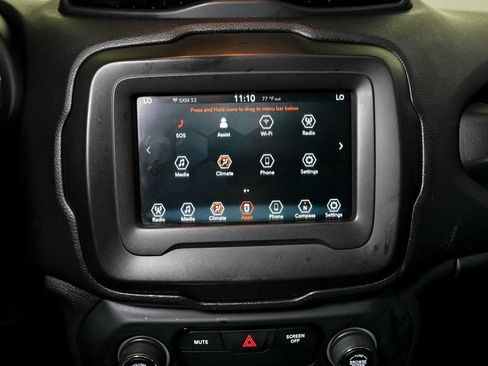 Used 2020 Jeep Renegade Altitude FWD image 20