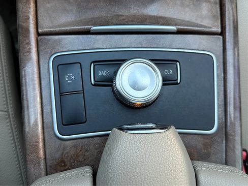 Used 2012 Mercedes-Benz E 350 4MATIC Sedan image 14