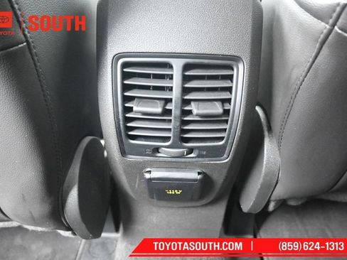Used 2017 Ford Escape SE w/ Equipment Group 201A AWD/4WD image 24