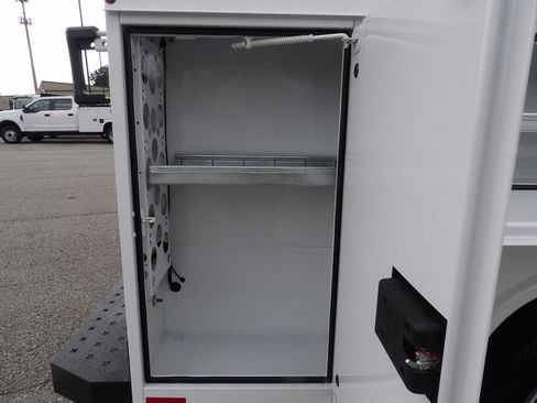 Used 2024 Ford E-350 and Econoline 350 Super Duty w/ Driver's Safety Package RWD image 56