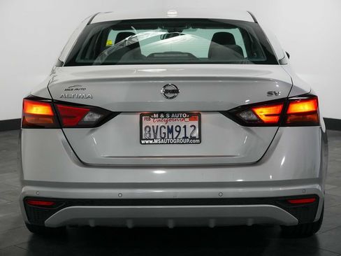 Used 2021 Nissan Altima 2.5 SV FWD image 5