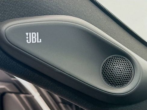 New 2025 Toyota Crown Signia Limited image 30