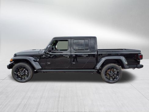 New 2025 Jeep Gladiator Sport image 5