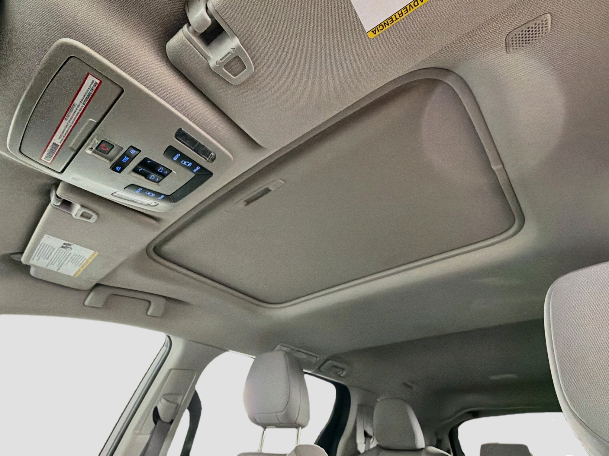 Used 2022 Toyota Sienna LE w/ LE Plus Package FWD image 25