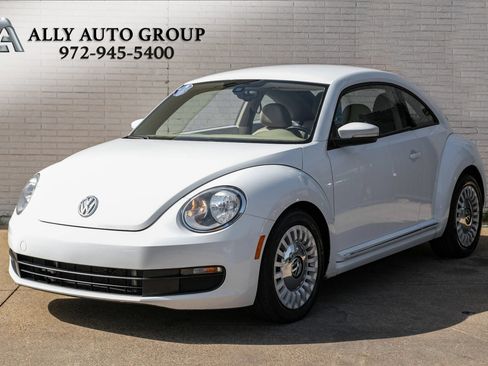 Used 2016 Volkswagen Beetle 1.8T SE FWD image 1