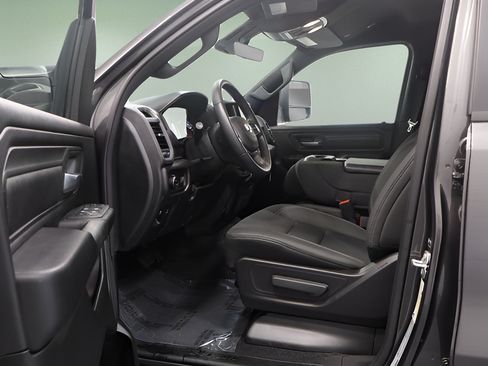 New 2025 RAM 1500 Tradesman w/ Off Road Group AWD/4WD image 10