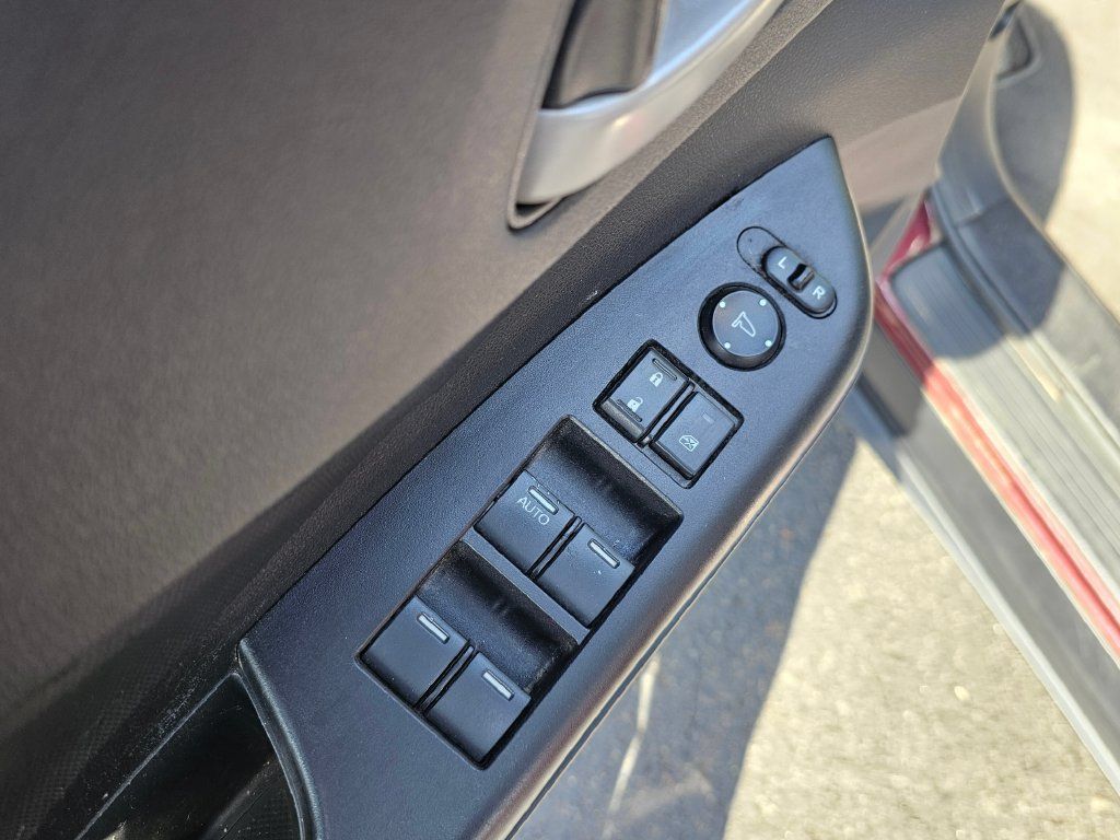 Used 2015 Honda CR-V LX image 21