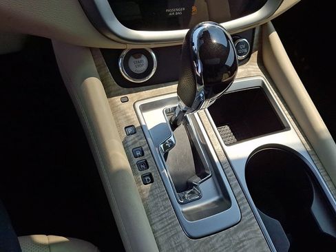 Certified 2023 Nissan Murano SL w/ SL Moonroof Package AWD/4WD image 16