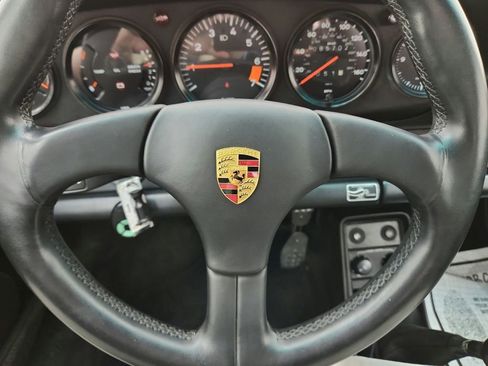 Used 1989 Porsche 911 Carrera RWD image 10