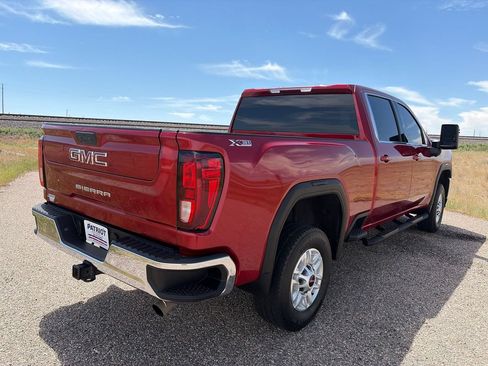 Used 2022 GMC Sierra 2500 SLE w/ SLE Value Package; AWD/4WD image 5