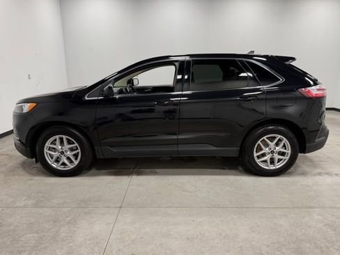 Certified 2024 Ford Edge SEL AWD/4WD image 8