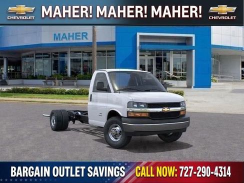 New 2025 Chevrolet Express 3500 w/ Power Convenience Package RWD image 73