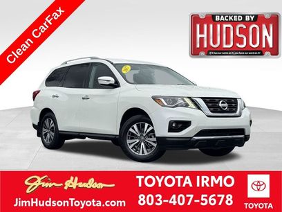 Used 2017 Nissan Pathfinder SV