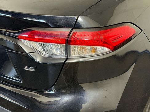 Used 2024 Toyota Corolla LE image 33