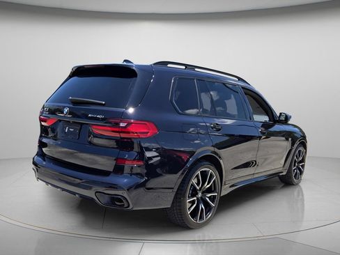 Used 2022 BMW X7 xDrive40i w/ M Sport Package AWD/4WD image 8