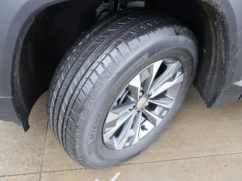 New 2026 Chevrolet Equinox LT image 36